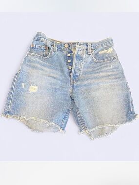 Levi • 501 Jean Shorts